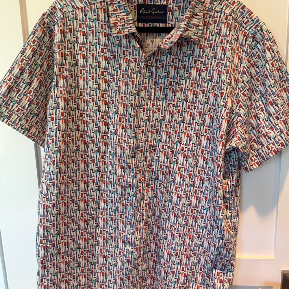 Robert Graham Multicolor Bottle Print Short-Sleeve Button-Down Shirt